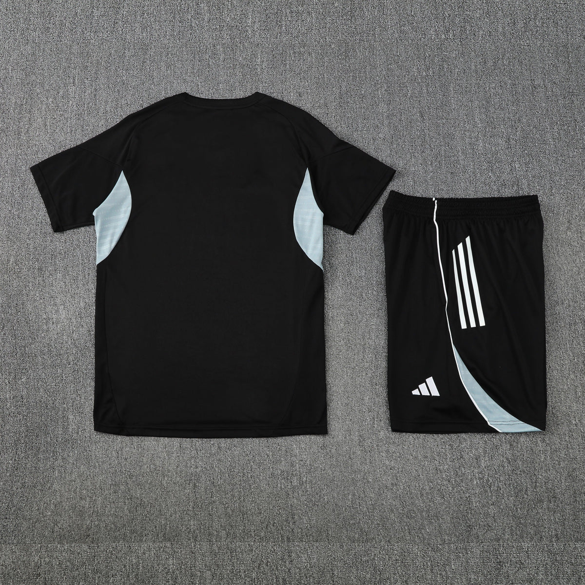 2025/2026 Real Madrid Black Training Set