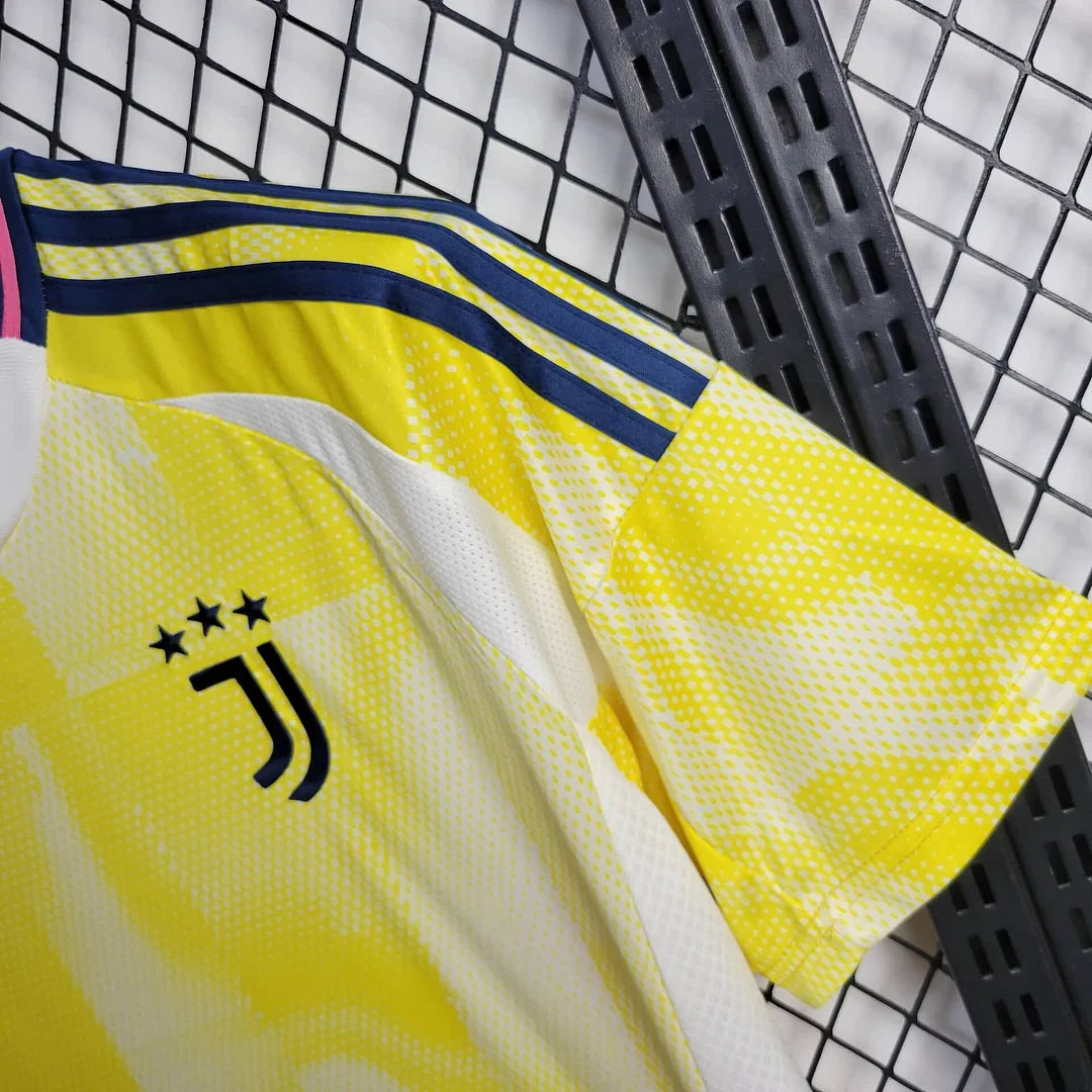 2024/2025 Juventus Away Football Shirt 1:1 Thai Quality