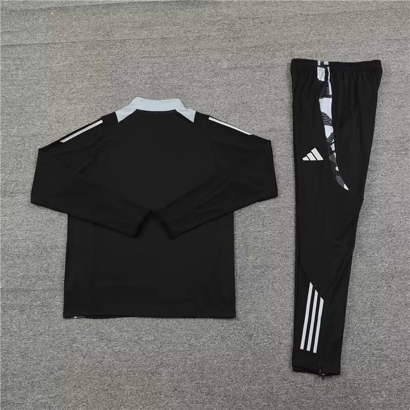 2024/2025 Manchester United Half-Pull Training Wear Black Football Shirt