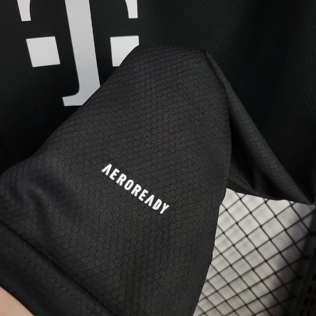 2024/2025 Bayern Munich Goalkeeper Football Jersey 1:1 Thai Quality