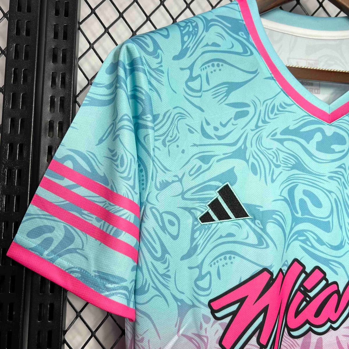 2024/2025 Inter Miami Pink Blue Special Edition Football Shirt