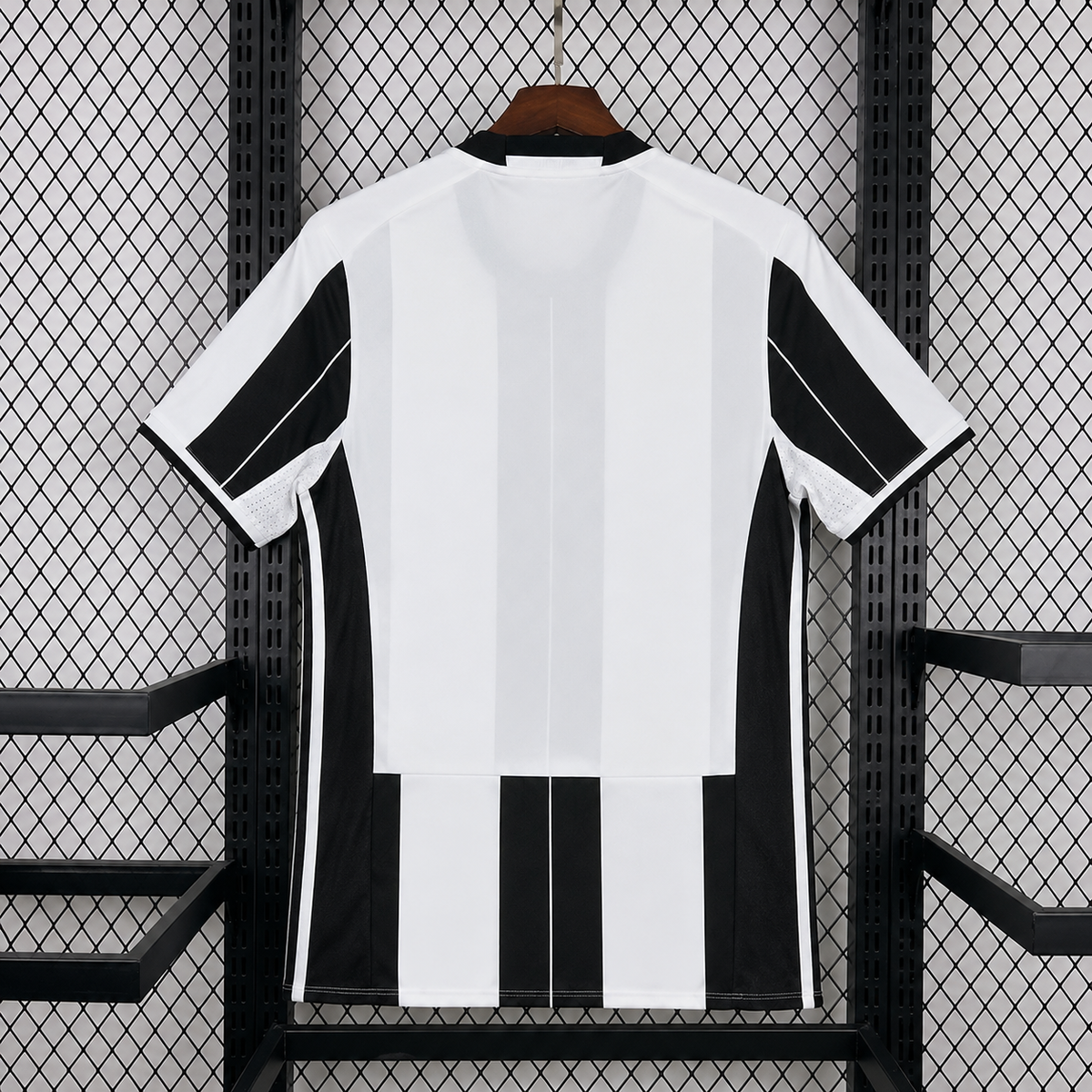 2016/2017 Retro Juventus Home Football Jersey