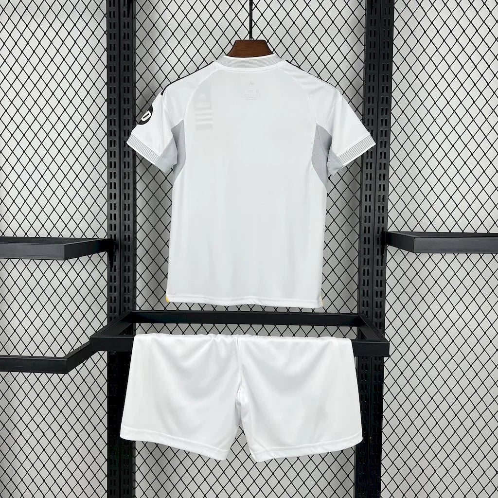 2025/2026 Real Madrid Home Football Shirt Kids Size